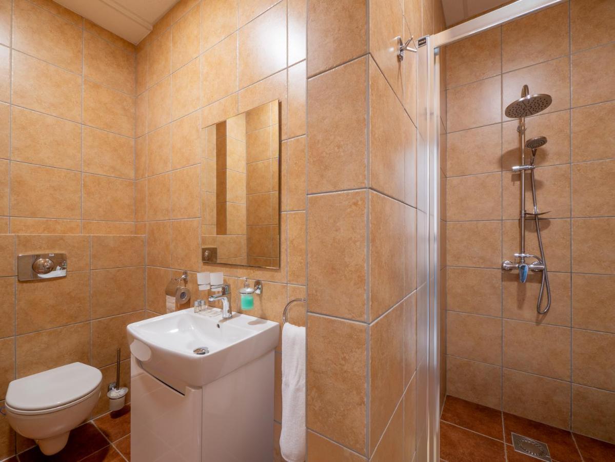 Style Aparthotel *